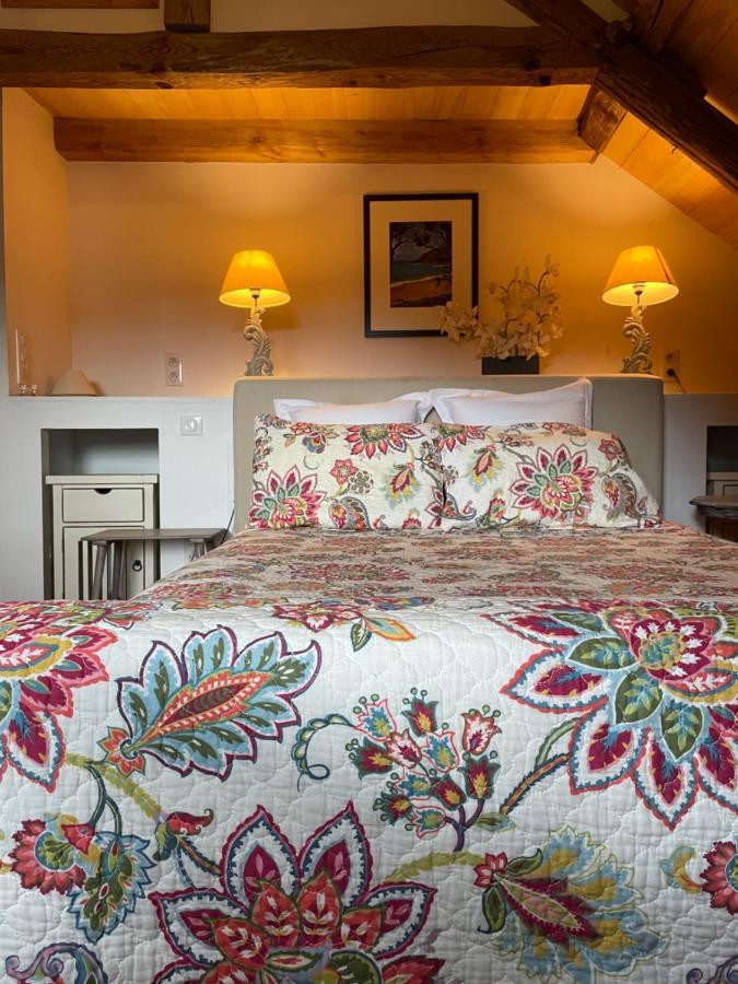 Esparoutis Chambres D'Hotes Du Charme Saint-Cybranet Экстерьер фото